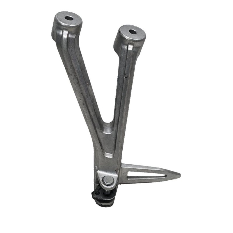 SOPORTE ESTRIBERA TRASERA DERECHA CB650R CBR650R 2021-2024