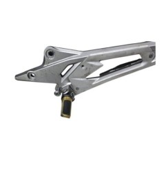 SOPORTE ESTRIBERA LADO IZQUIERDO GRIS KAWASAKI Z800E 2013-2017