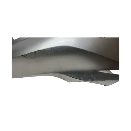 TAPA TRASERA DERECHA TARA RAYADAS GRIS METALIZADO SH125 K77 2017-2019