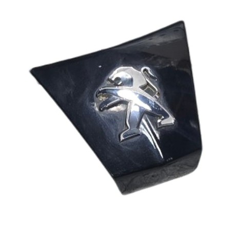 TAPA EMBLEMA FRONTAL PEUGEOT CITYSTAR 125 LC 2013-2017